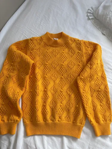 Tricot amarelo 
