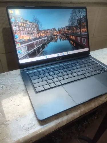 Notebook Ryzen 3 (placa de vídeo AMD) Carregamento USB C tela FHD IPS bordas finas