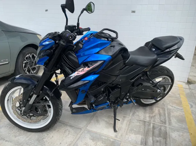 GSX s 750 cc