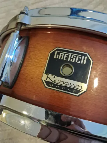 Caixa gretsch renown Maple