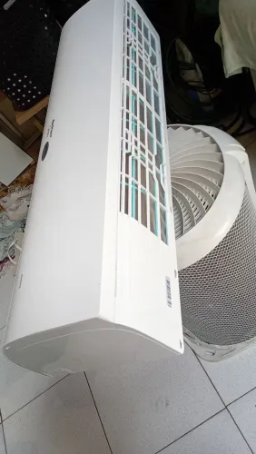 Inverter Midea 23000BTUs
