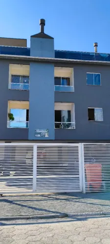 Apartamento 2 Quartos com Sacada e Churrasqueira - Semi-Mobiliado e Vaga Privativa