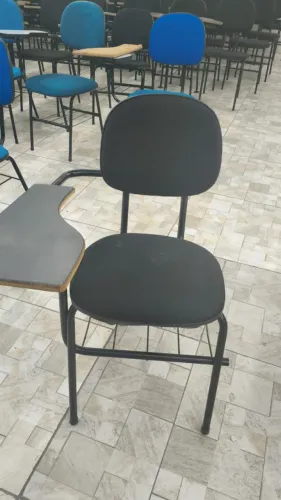 Cadeira Universitária Preta