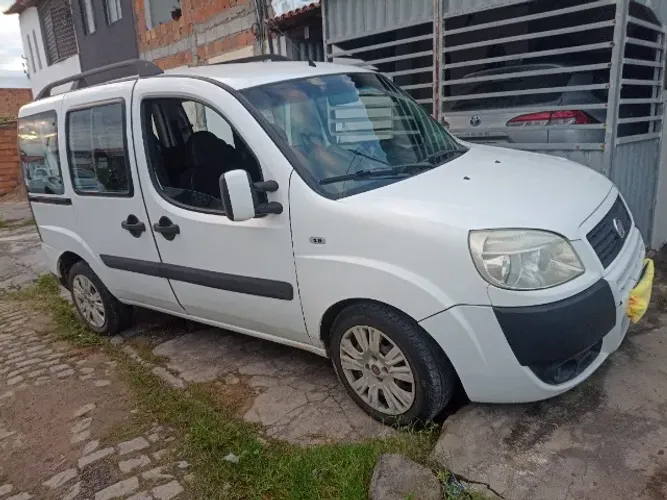 Fiat Doblo Essence 1.8 Flex 16V 5P 2016