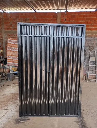 Portão de 2 folhas Metalon galvanizado