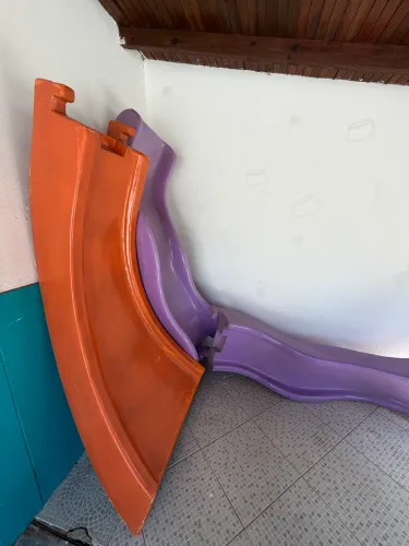 Escorregador infantil