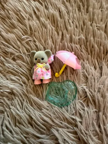 Sylvanian Families Coala com Guarda-chuva