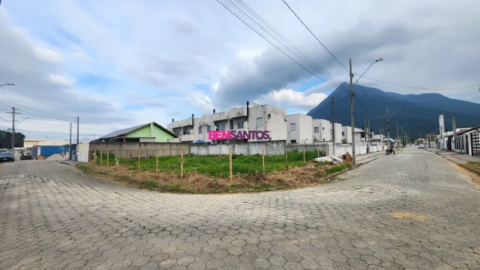 EXCELENTE TERRENO DE 379,77M² NA GUARDA DO CUBATÃO - PALHOÇA!