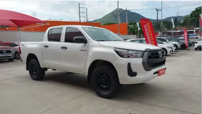 Toyota Hilux CD SR 4X4 2.8 TDI Diesel Aut. 2024