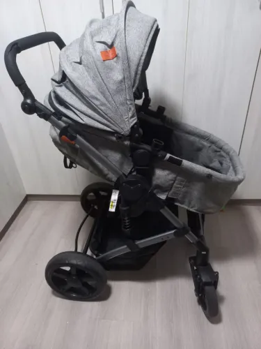 Carrinho de bebe - Suporta até 18 kg