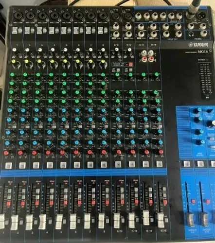 MESA DE SOM 16 CANAIS - YAMAHA MGX16