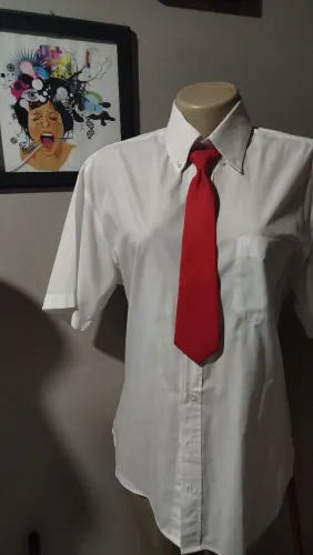 Gravata estilo colegial vermelha 