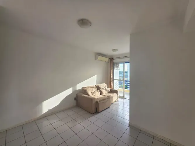 CHAPADA. BOSQUE DOS INGLESES. APTO COM 3 QUARTOS SENDO 1 SUITE, SALA PARA 2 AMBIENTES E 1