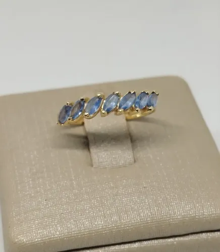 Meia aliança ouro 18k, zirconias,  aro 14,5 