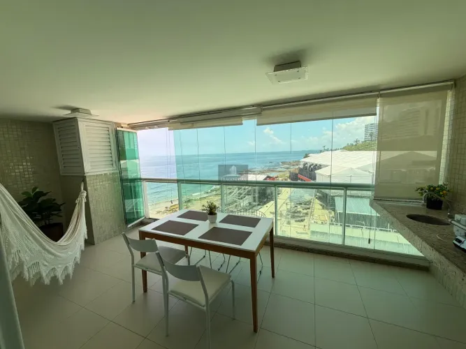 Excelente Cobertura à Venda em Ondina, Salvador-BA: 1 Quarto, 1 Suíte, 1 Sala, Vaga de Gar