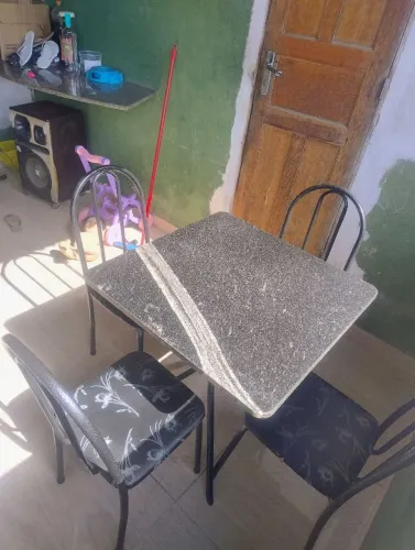 Vendo mesa de cozinha