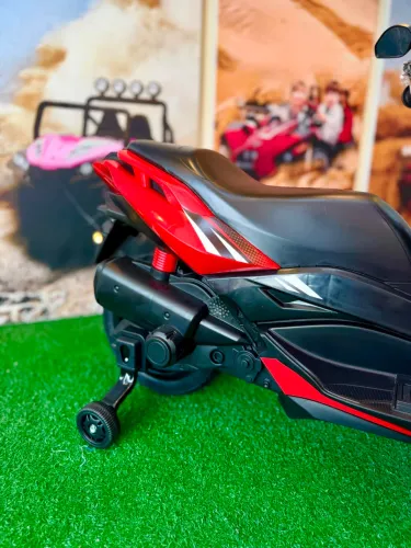 Moto scooter infantil elétrica