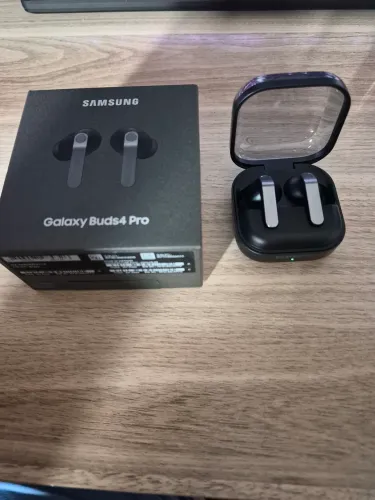 Galaxy Buds4 Pro