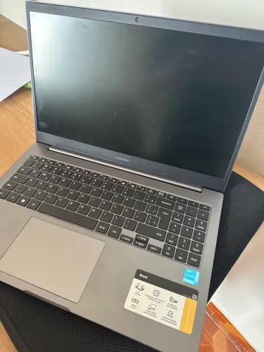 Samsung Book NP550XDA