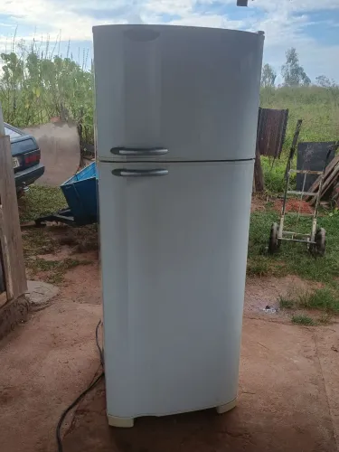 GELADEIRA ELECTROLUX 468 LITROS