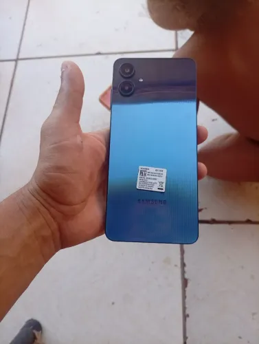 Vendo Samsung A06 430$ sem marcas de uso bem conservado