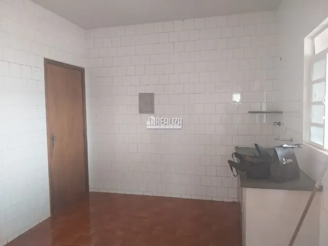 Apartamento com 2 Quarto(s) e 1 banheiro(s) para Alugar, 97 m² por R$ 2170 / Mês