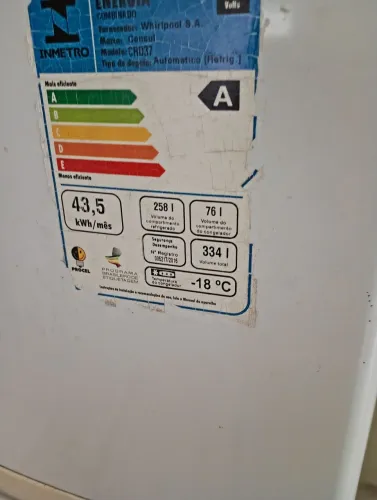 Geladeira Consul 340 litro pouco usada