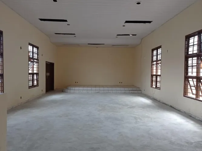 Sala Comercial para Venda em São Cristóvão, Centro, 2 banheiros
