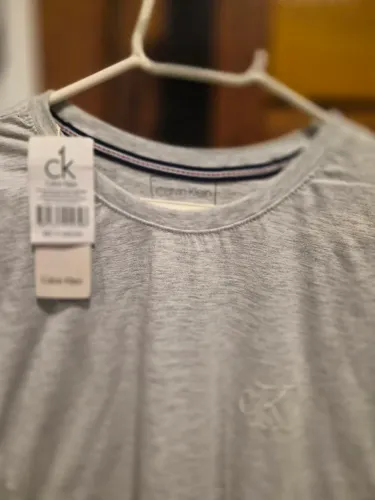 Camisa Calvin Klein cinza 1a linha NOVA
