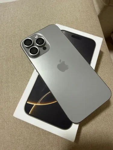 ? iPhone 16 Pro Max 256GB - Silver | Impecável
