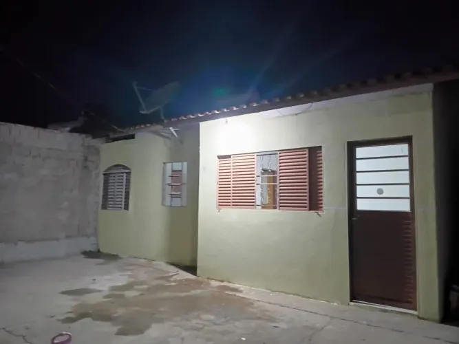 oportunidade casa murada no Francisca borba