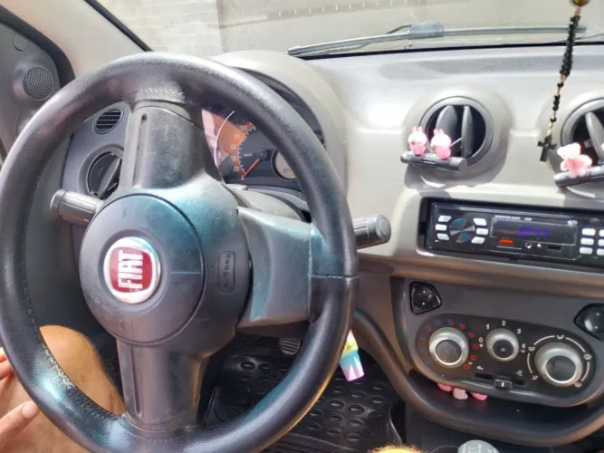 Fiat Uno Vivace/rua 1.0 EVO Fire Flex 8V 5P 2014