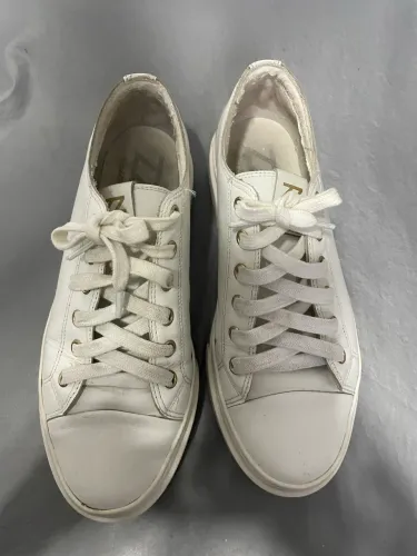 Tênis branco couro Arezzo