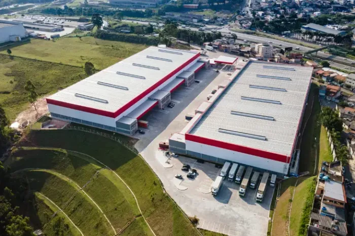 Condomínio para locação em Guarulhos com 1.762m²