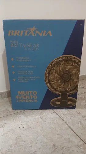 VENDO VENTILADOR NOVO NUNCA USADO NA CAIXA
