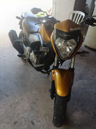 Moto Cb300 a venda! 