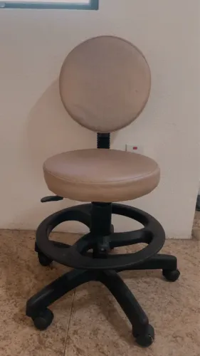 Cadeira mocho estética