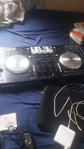 Controladora ns6 numarky Serato Peças ou arrumar
