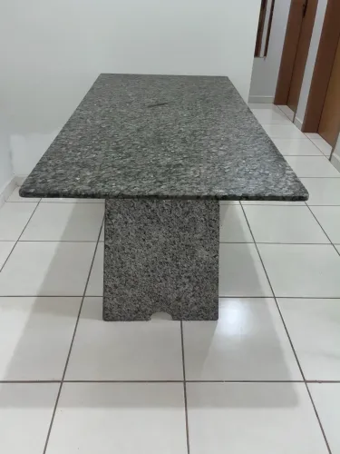 Mesa de jantar com 5 cadeiras à venda