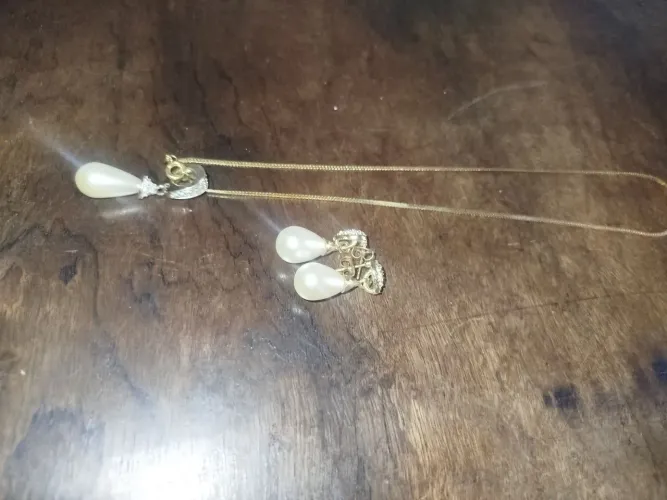 Conjunto de colar e brinco