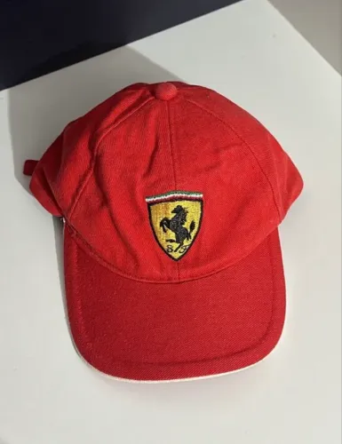 Boné Ferrari original vintage