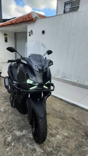 Xmax 300