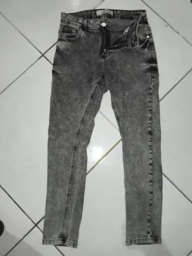 Calça skinny (jogador) cor grafite (TRIUNO)