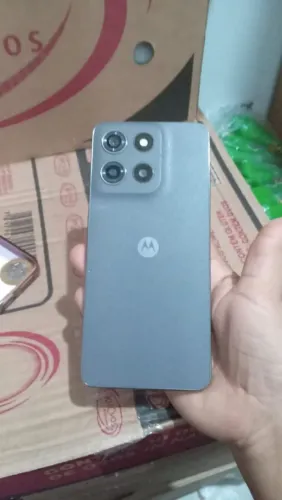 Vendo celular moto g15 por apenas 500,00 reais