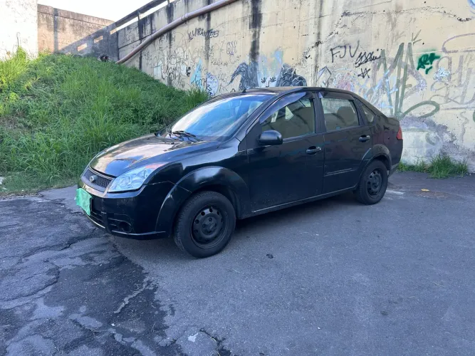 Ford Fiesta Sedan 1.0 8V Flex 4P 2008
