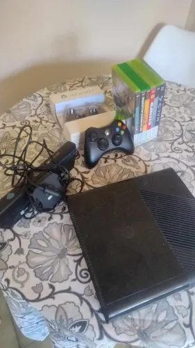 Xbox 360 kitnet HD original bloqueado / 6 jogos original/