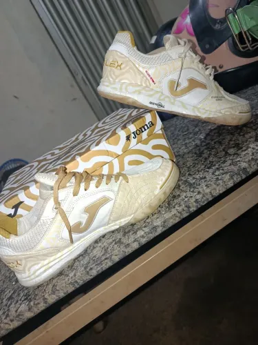Joma top feliz rebound edição ouro