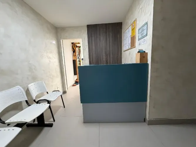 Sala Comercial Reformada no Ative Centro Empresarial | 38m² | Laranjeiras