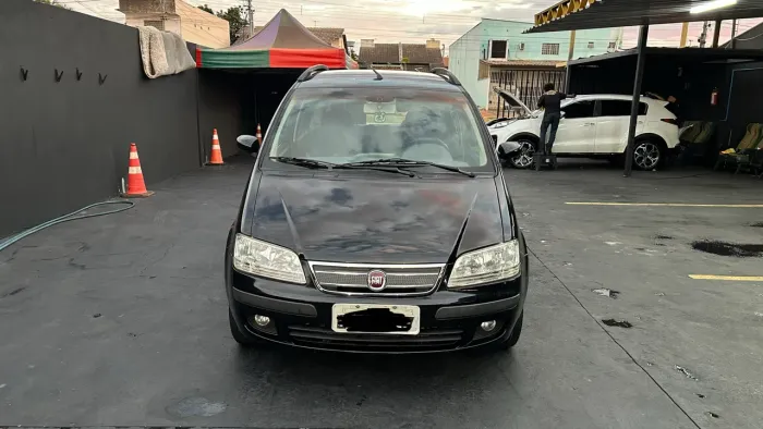 Fiat Idea ELX 1.4 MPI Fire Flex 8V 5P 2010