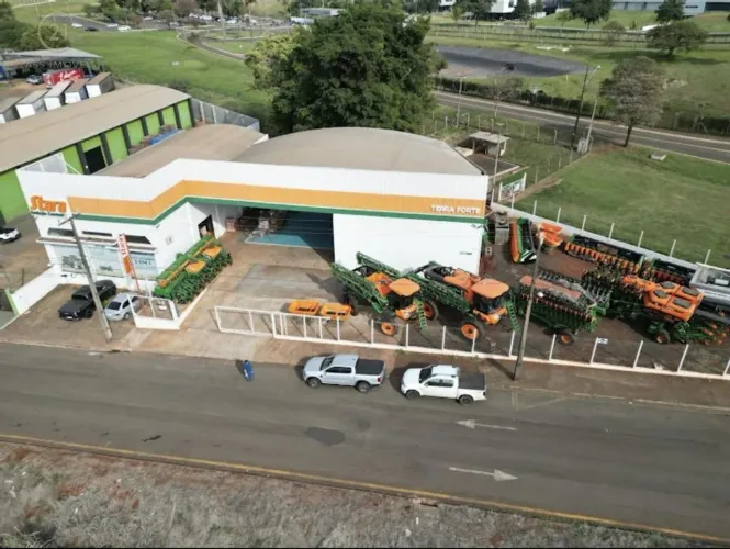 Barracão para alugar em Cambé, Parque Industrial José Garcia Gimenes, com 1500 m²